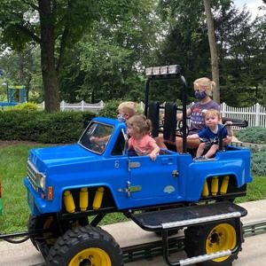 Meet your Posher, Lisa